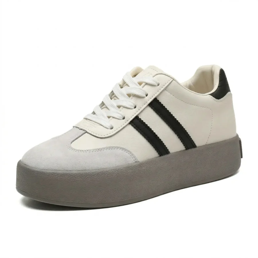 Velora Sneakers